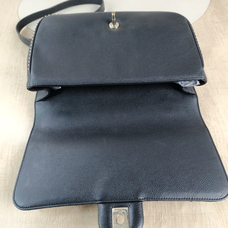 Chanel Crossbody Bag cf Collection Crossbody Bag Black Calfskin One Size 26 × 7 × 18 cm 24 — detail view 3 of 13