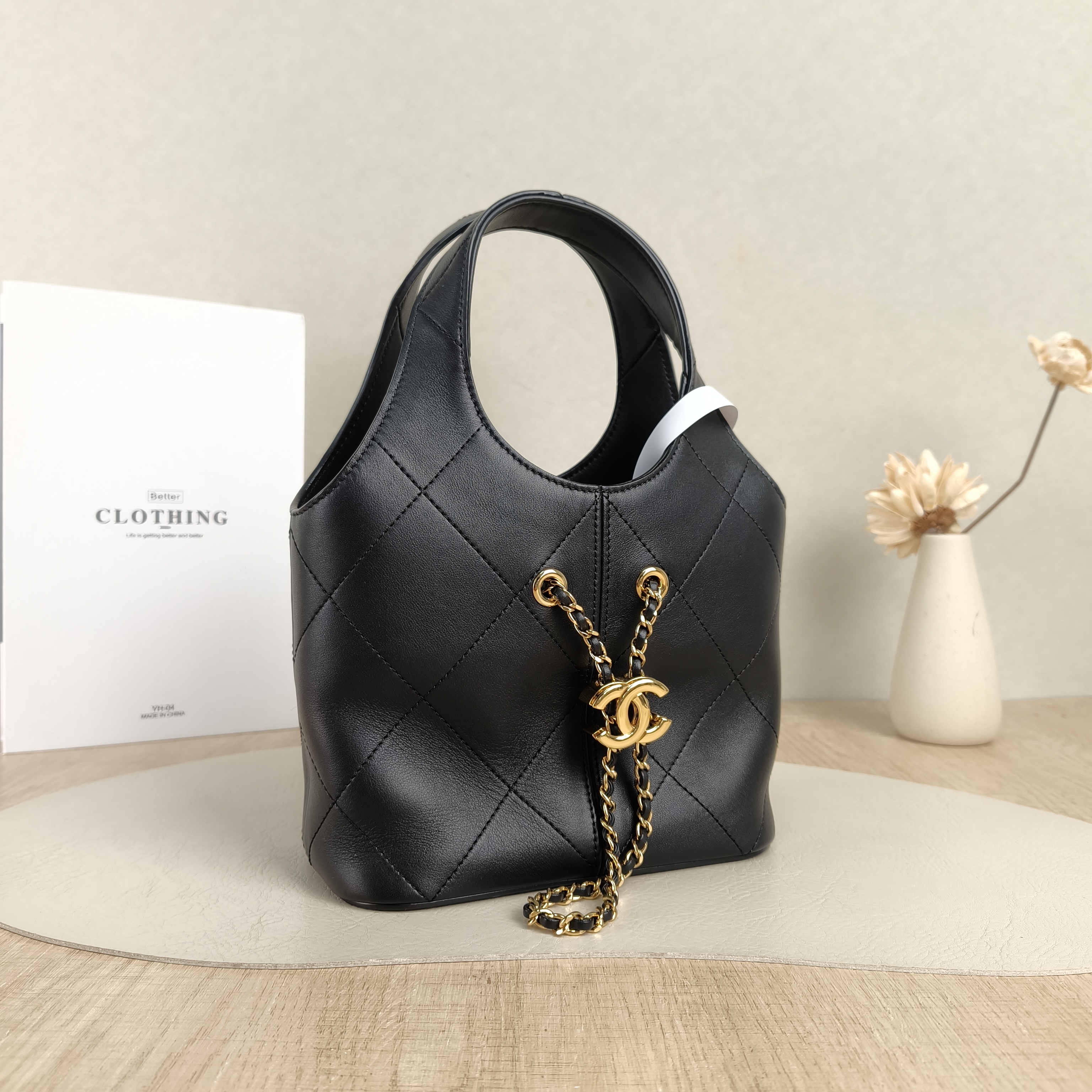 Chanel Top Handle Bag hobo Black Calfskin Small21 × 10 × 27.5 cm — cover view 4 of 5