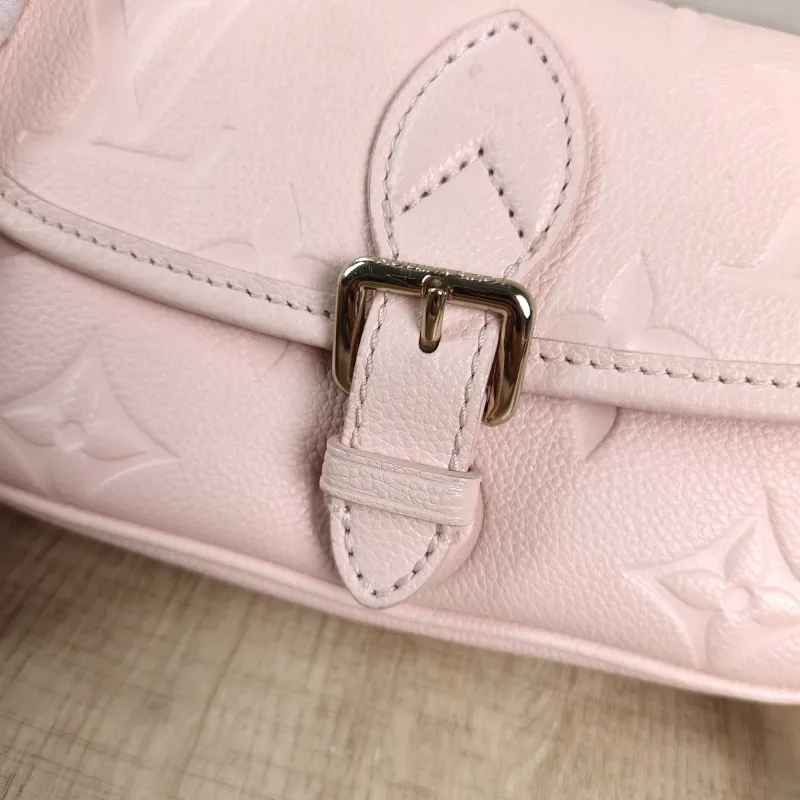 Louis Vuitton Crossbody Bag Diane Baguette Bag Empreinte Embossed Calfskin Monogramnano19 × 6 × 10.5 cm — detail view 11 of 11
