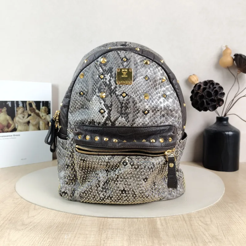 MCM Backpack Backpack Grey PVC One Size26 × 12 × 32 cm