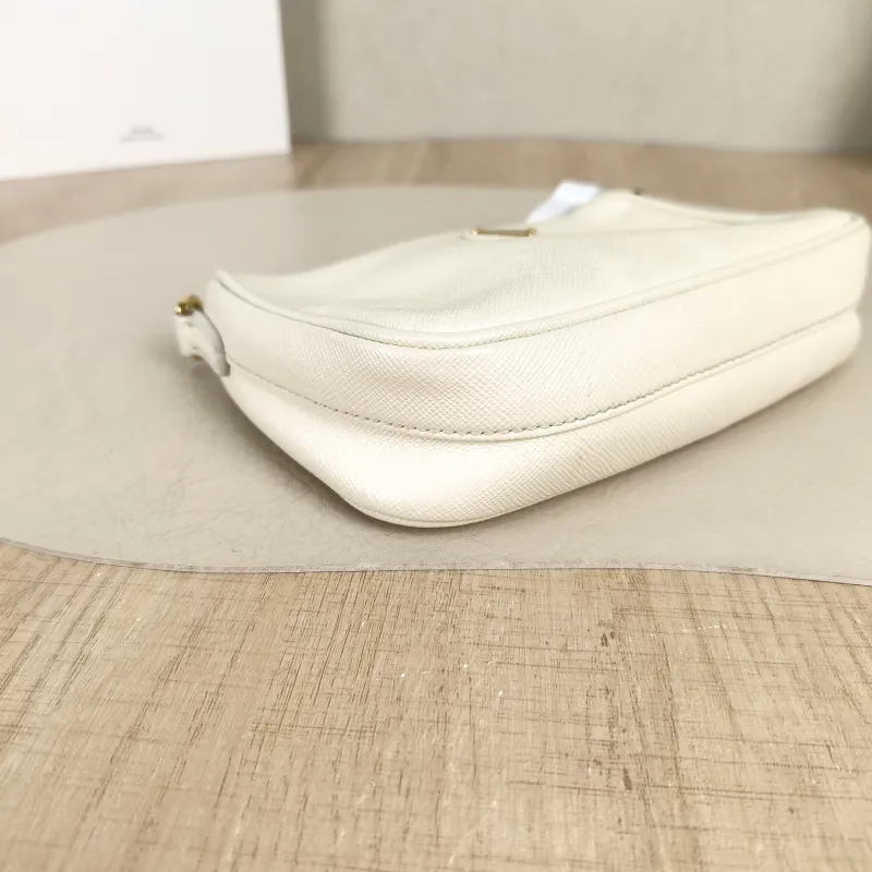 PRADA Shoulder Bag Re-Edition hobo White Calfskin Mini17 × 4 × 12 cm — detail view 6 of 12