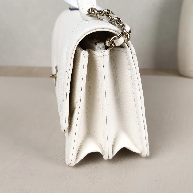 Chanel Crossbody Bag woc White Grained Calfskin 19.2 × 6 × 10.5 cm — detail view 12 of 13