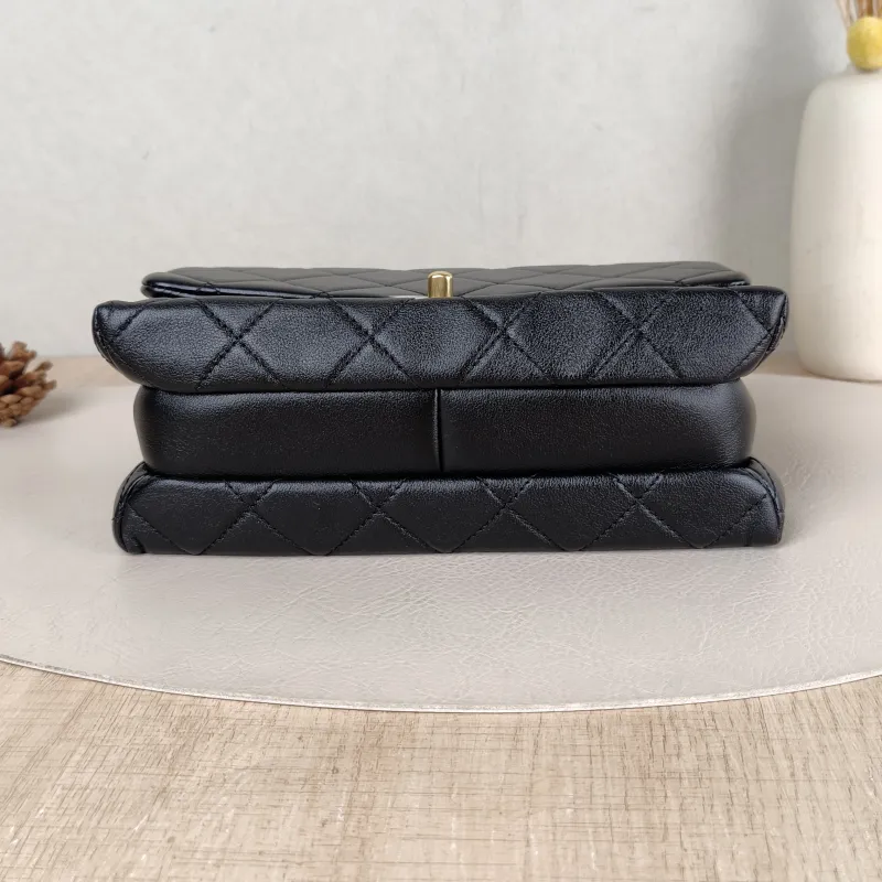 Chanel Crossbody Bag 23s Black Lambskin One Size 21 × 8 × 14 cm — cover view 4 of 5