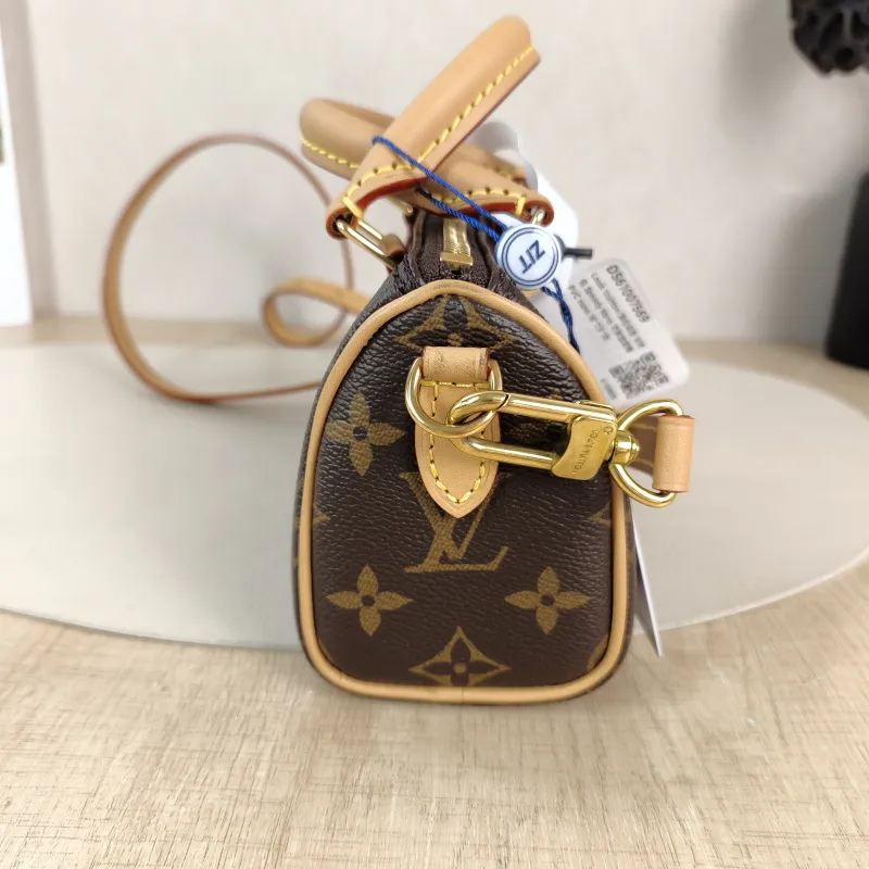 Louis Vuitton Crossbody Bag Speedy Nano Shoulder Strap PVC nano 16 × 7.5 × 10 cm — detail view 6 of 11