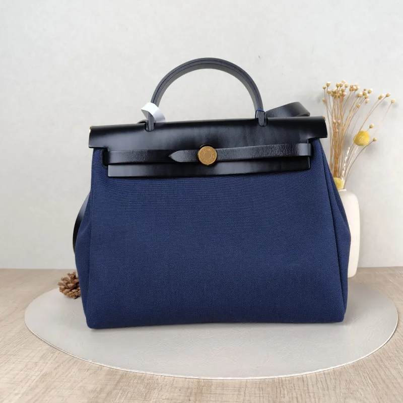 Hermès Crossbody Bag Herbag 31 Calfskin，Canvas Medium30.5 × 11 × 25.5 cm