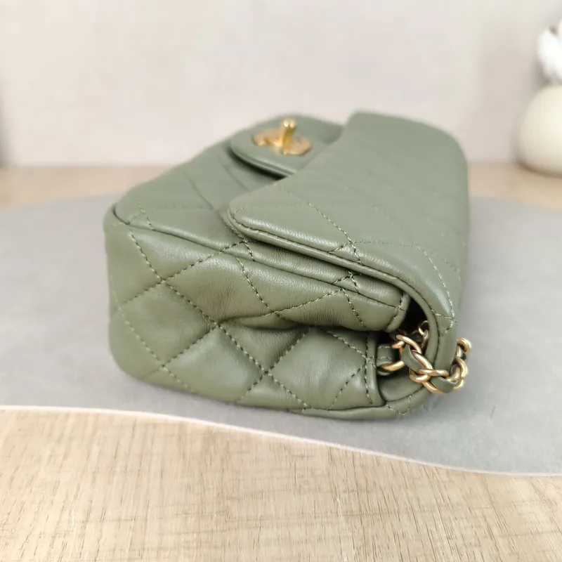 Chanel Crossbody Bag mini Green Lambskin One Size 20 × 6 × 12 cm — detail view 11 of 11