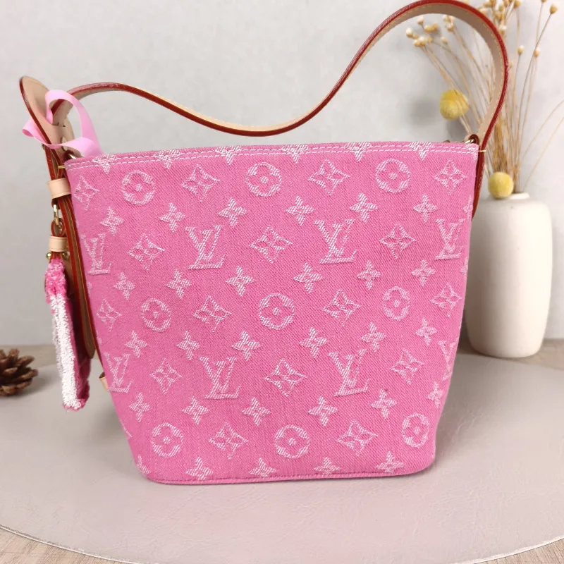 Louis Vuitton Top Handle Bag ALL IN BB Red BB 16 × 12 × 18 cm — detail view 2 of 11
