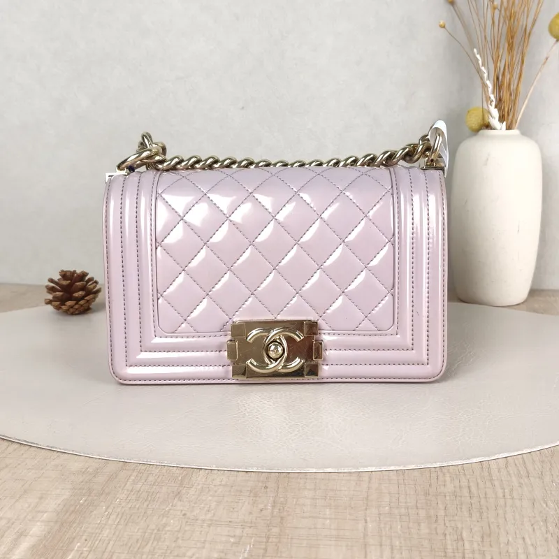 Chanel Crossbody Bag Le Boy​ Patent Leather Small20.5 × 8.5 × 12 cm