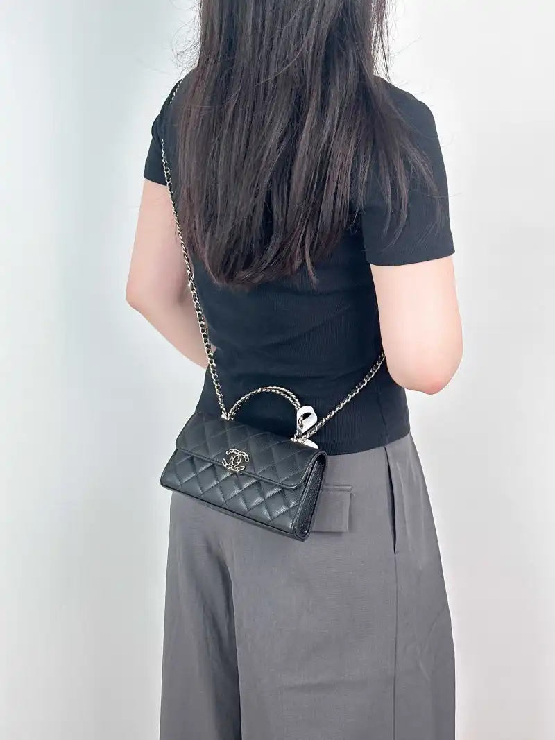 Chanel Crossbody Bag kelly Black Grained Calfskin One Size18 × 4.5 × 10 cm — on-model view 2 of 3