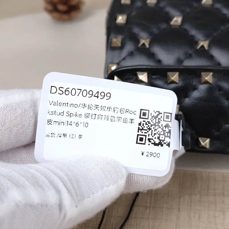 Valentino Shoulder Bag Rockstud Spike Shoulder Bag Black Lambskinmini14 × 6 × 10 cm — detail view 11 of 15