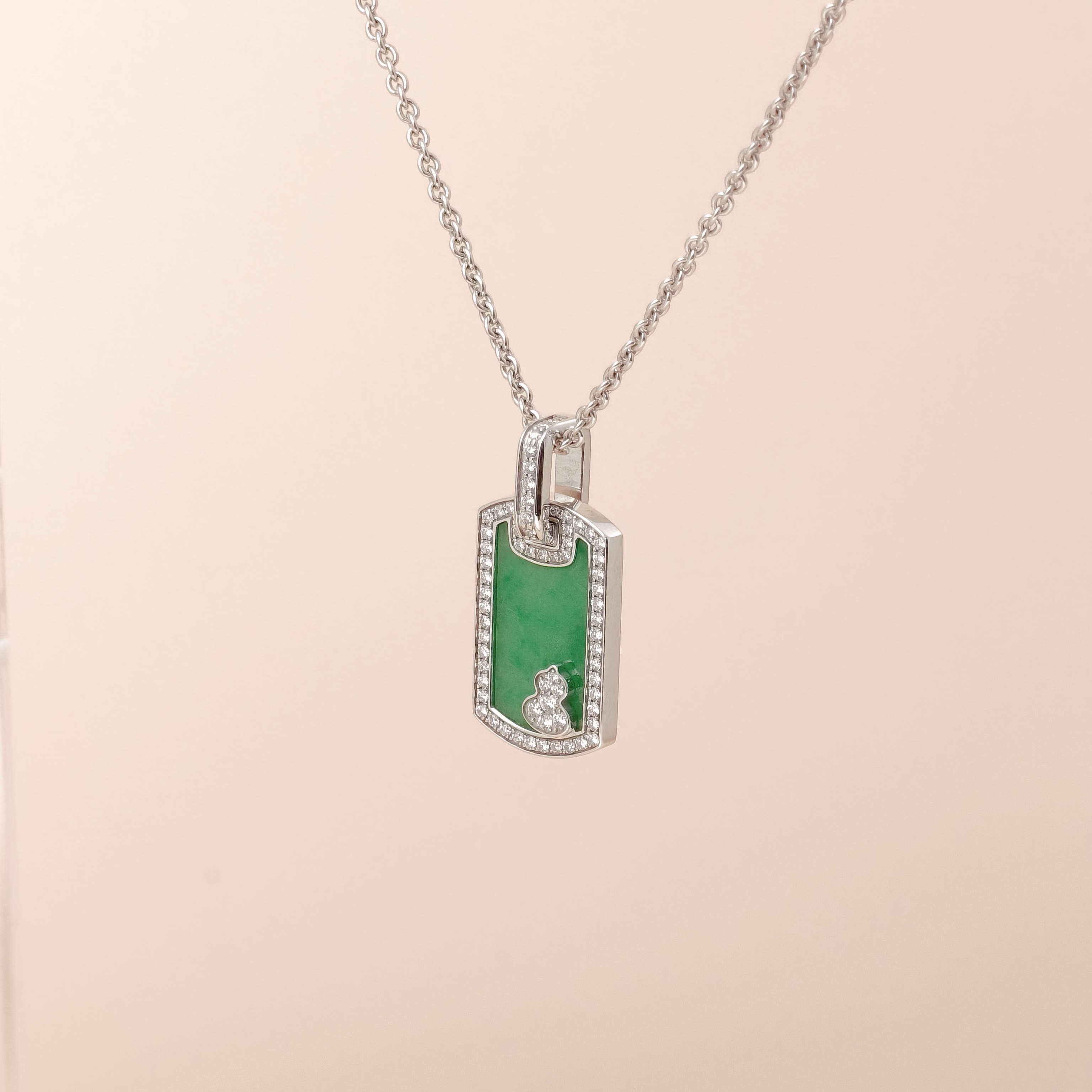 Qeelin Necklace Green18KW hite Gold Diamond29mm49cm — cover view 10 of 11