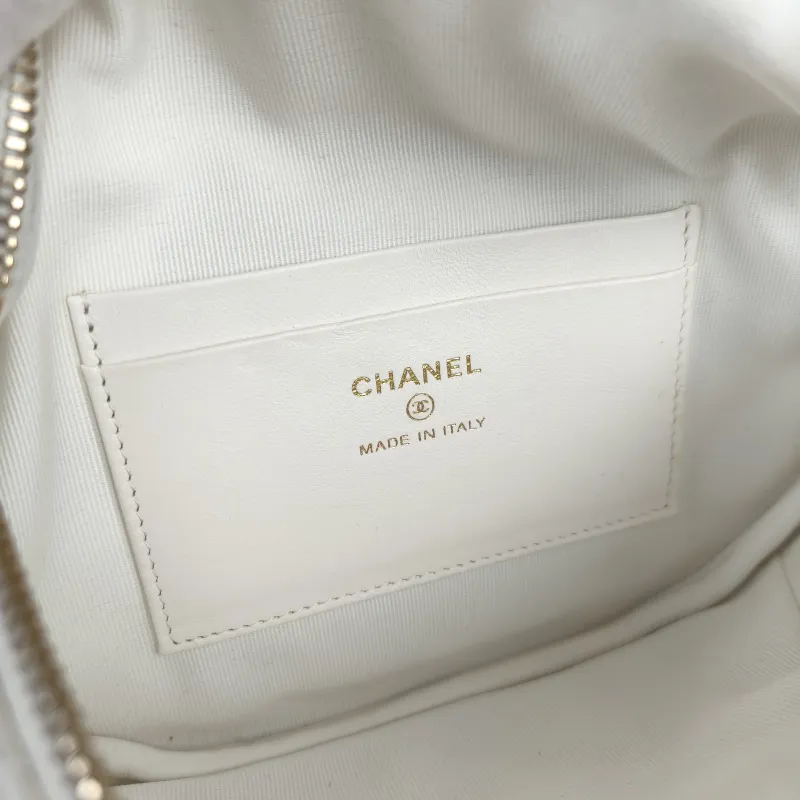 Chanel Belt Bag Belt Bag White Grained Calfskin One Size23 × 6 × 12 cm — detail view 6 of 13
