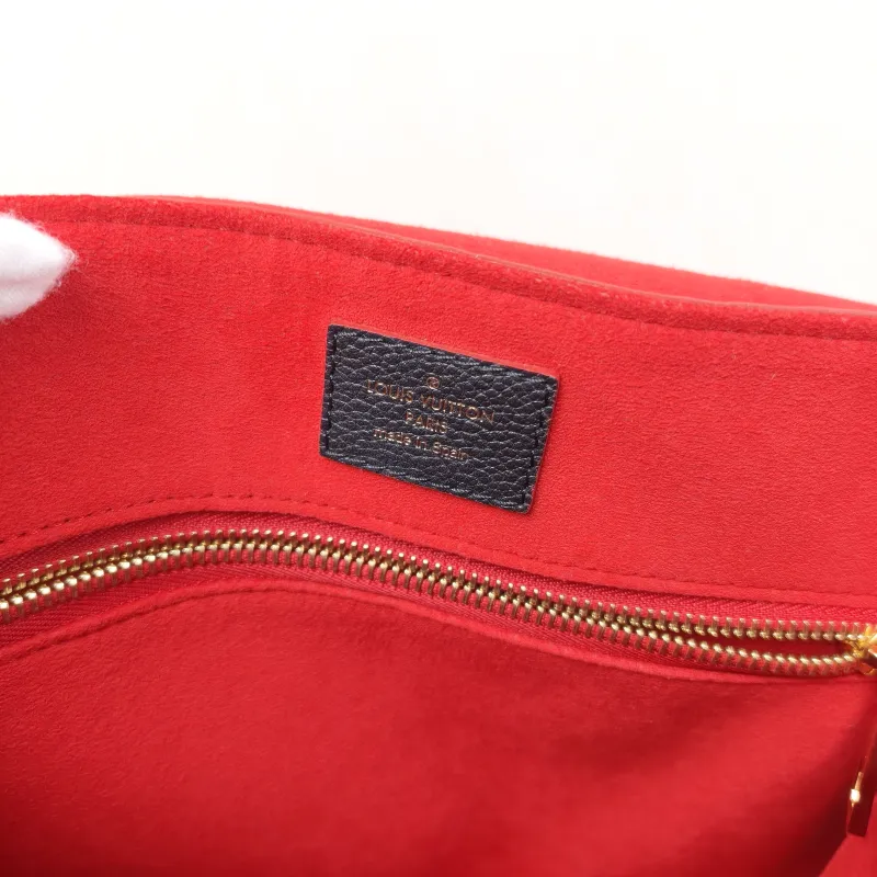 Louis Vuitton Crossbody Bag Georges Blue Calfskin Medium34 × 15 × 22 cm — detail view 6 of 15