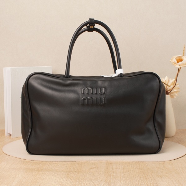 Miumiu Beau Bowling Bag Large Black Calfskin · 34 × 10 × 23 cm