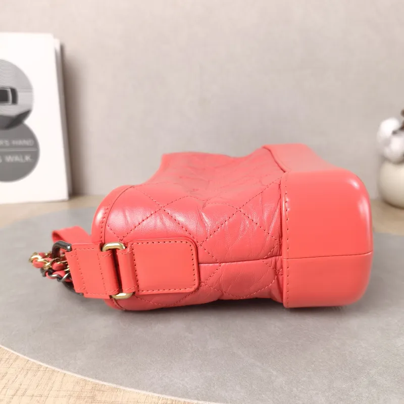 Chanel Crossbody Bag Gabrielle Gabrielle Bag Red CC alfskin Small20 × 8 × 15 cm — detail view 14 of 15