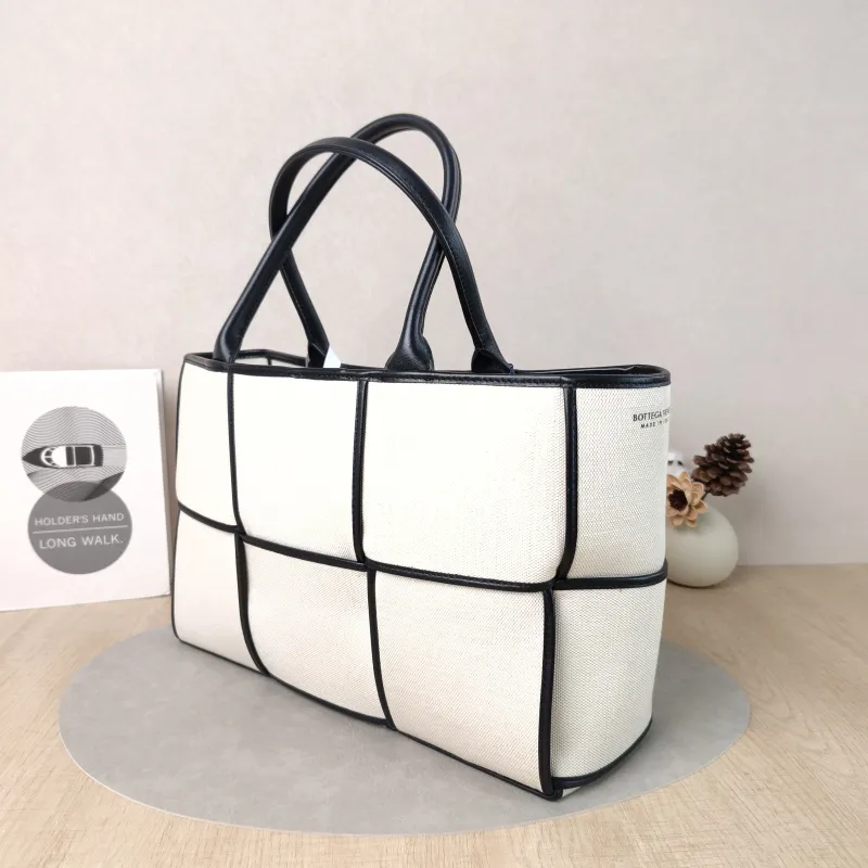 Bottega Veneta Top Handle Bag Arco Woven Tote Bag Beige · Black Canvas Medium36.5 × 14 × 24 cm — cover view 4 of 5