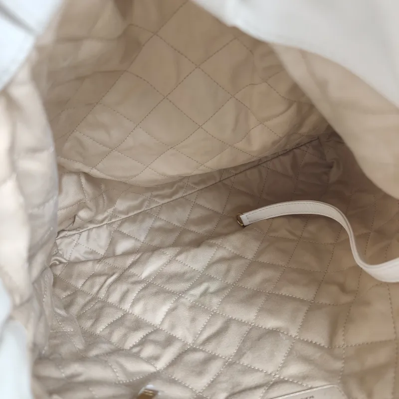 Chanel Backpack 22Bag Backpack White Gold Calfskin Small 29 × 8 × 34 cm — detail view 1 of 11