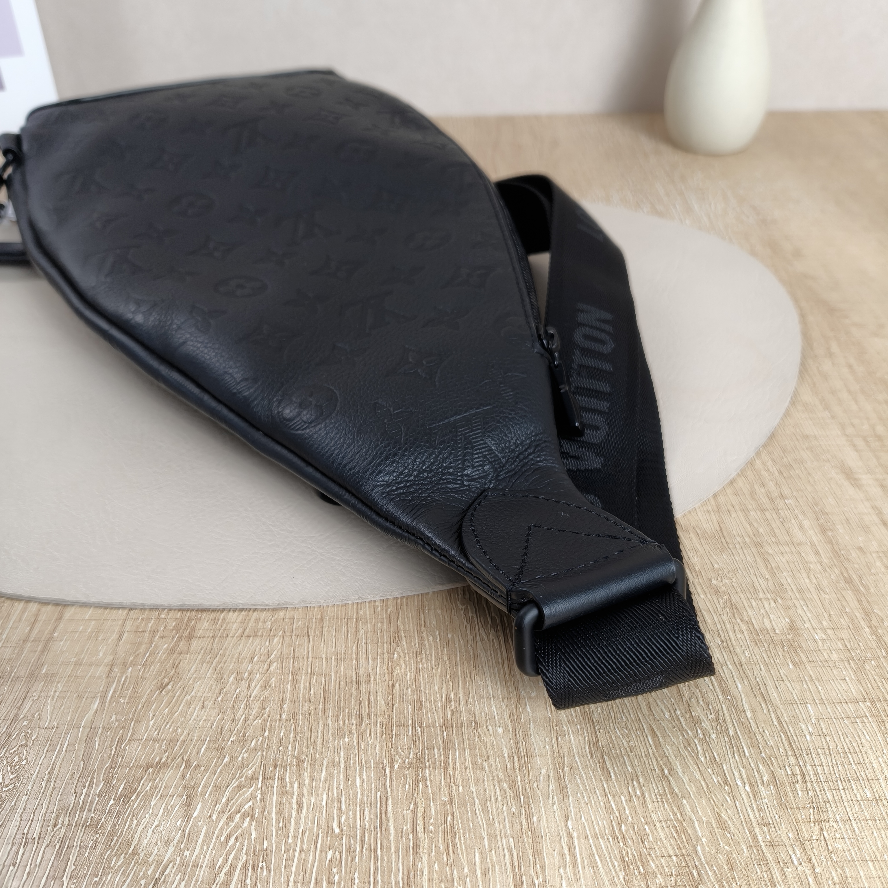 Louis Vuitton Shoulder Bag Duo Shoulder Bag Black Calfskin One Size20 × 6 × 42 cm — cover view 2 of 12