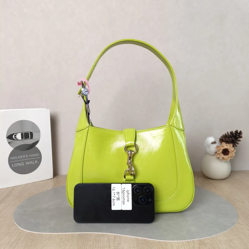 GUCCI Crossbody Bag Jackie 1961Collection Green Patent Leather Medium 27.5 × 4 × 19 cm — cover view 3 of 6