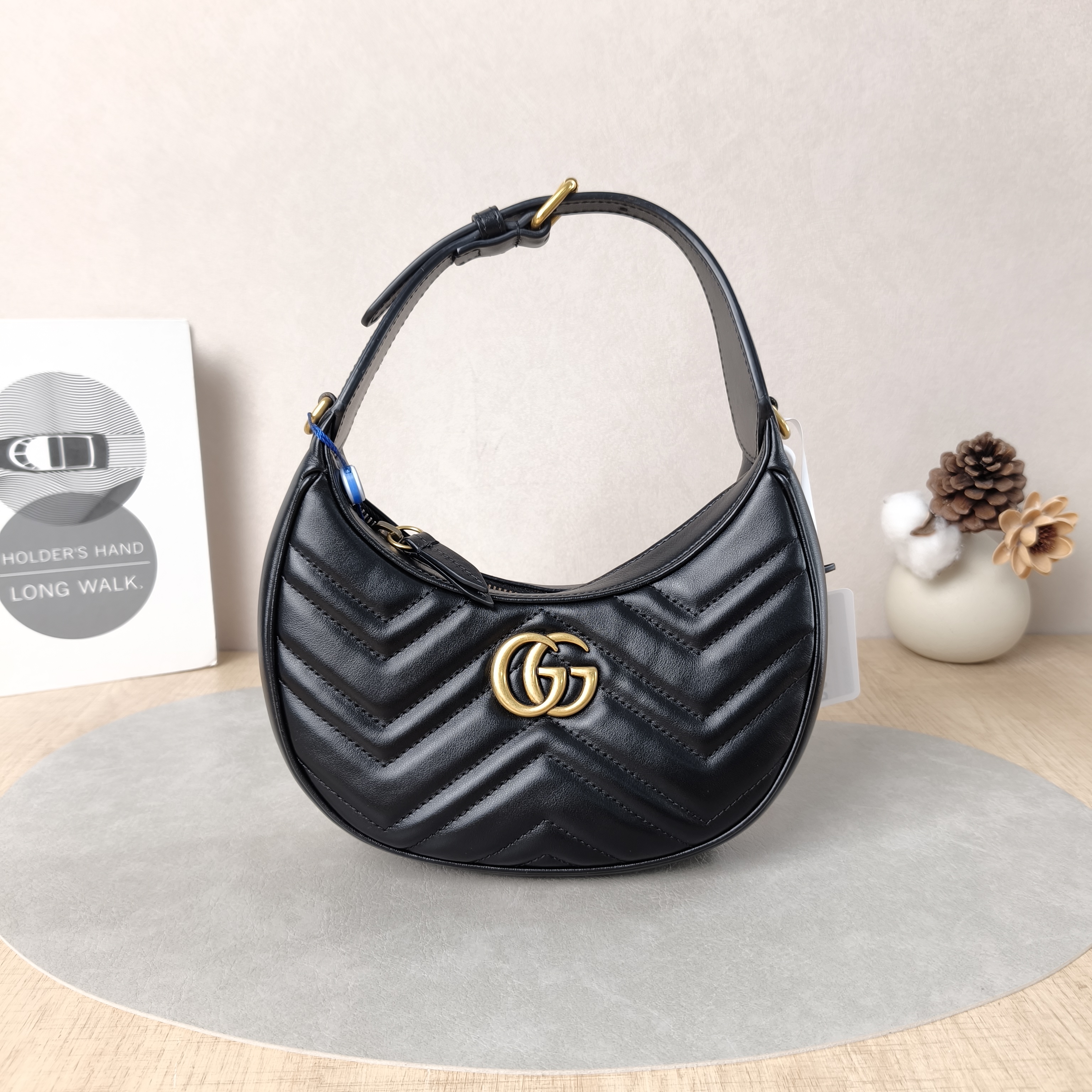 GUCCI Crossbody Bag GG Marmont Marmont Black CC alfskin Small21.5 × 5 × 11 cm