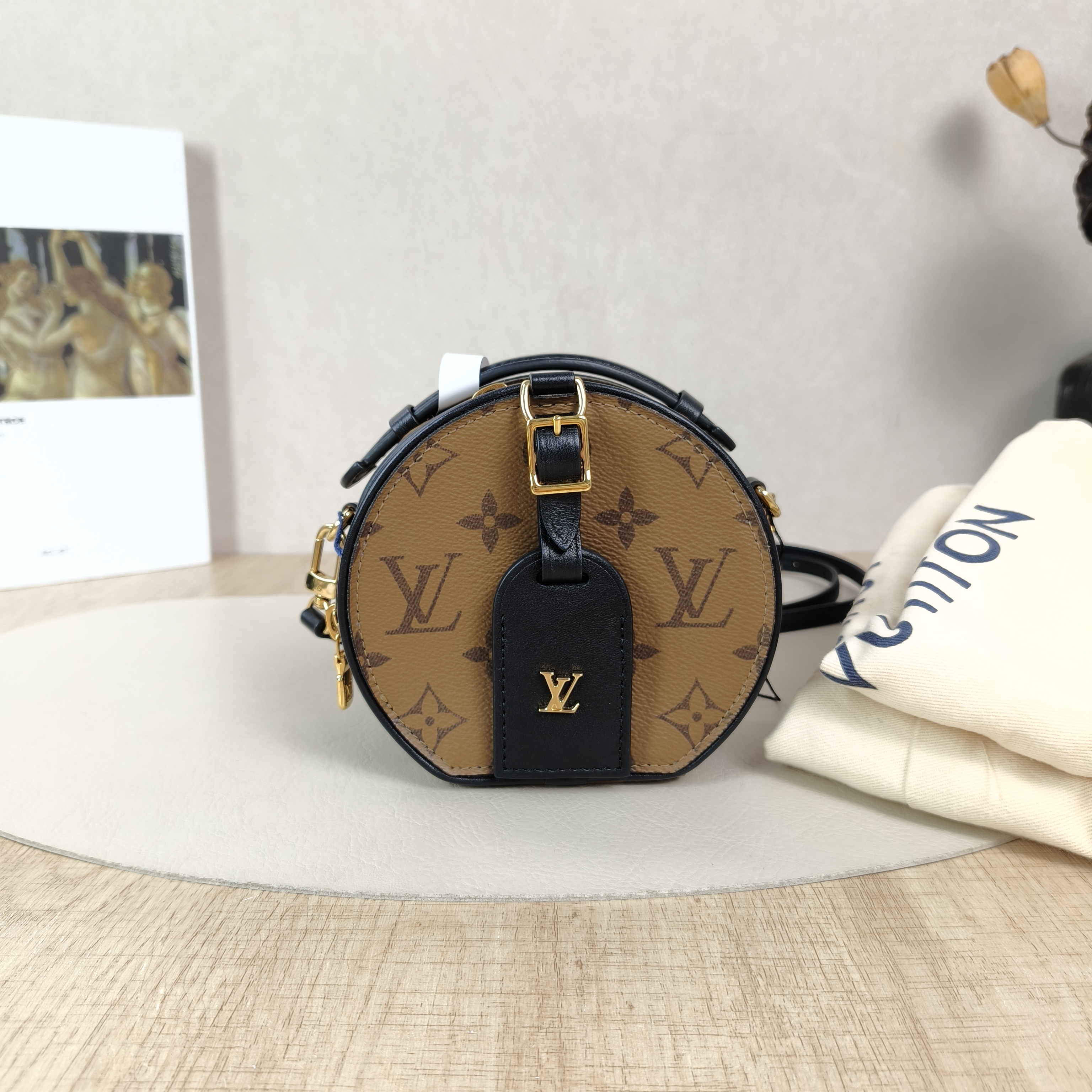 Louis Vuitton Crossbody Bag Mini BOITE CHAPEAU Monogram PV Cmini13 × 6.5 × 12 cm — cover view 3 of 6