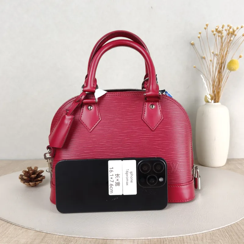 Louis Vuitton Crossbody Bag Alma BB Red Epi Embossed Calfskin BB23.5 × 11.5 × 17.5 cm — cover view 5 of 5