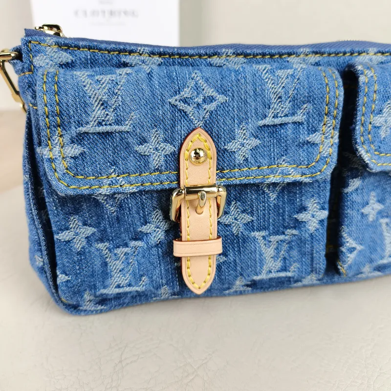 Louis Vuitton Shoulder Bag Pochette Accessories Cargo One Size 23.5 × 3 × 14 cm — detail view 3 of 11