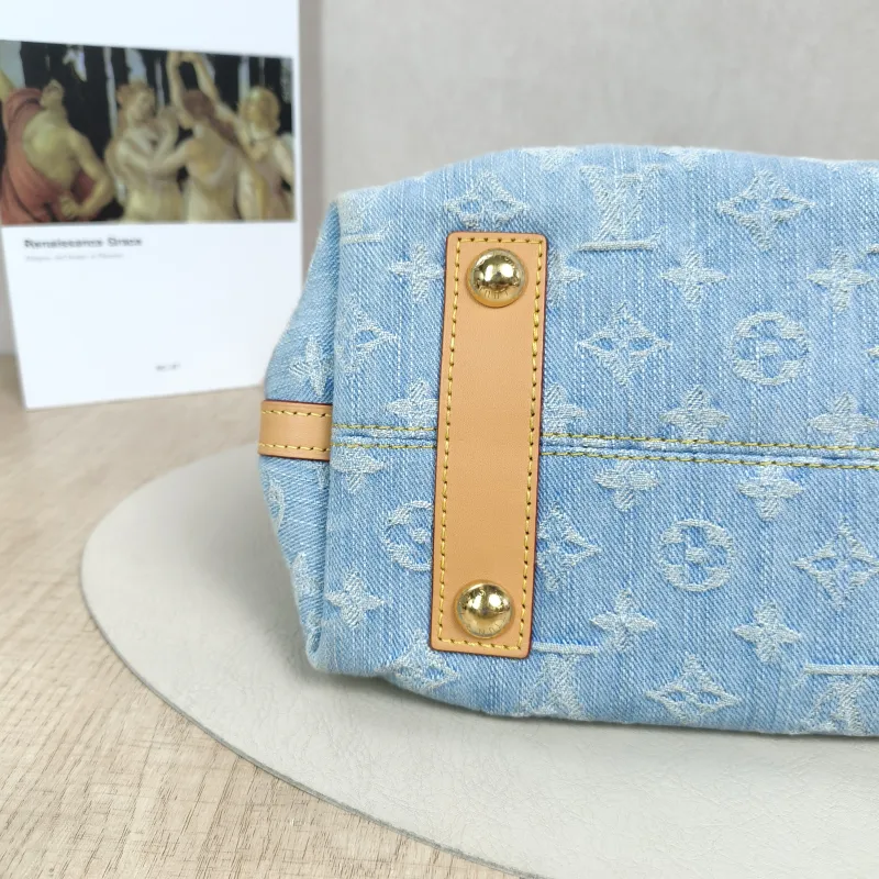 Louis Vuitton Crossbody Bag Carryall Blue Small29 × 12 × 24 cm — detail view 3 of 14