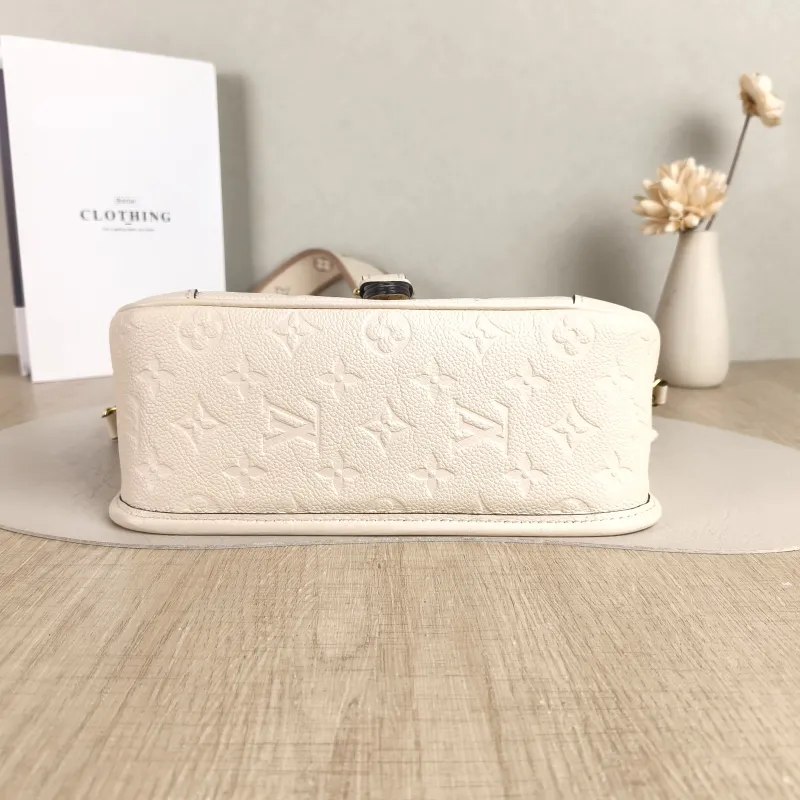 Louis Vuitton Crossbody Bag Diane Baguette Bag White Empreinte Embossed Calfskin Small 24 × 9 × 15 cm — cover view 4 of 5