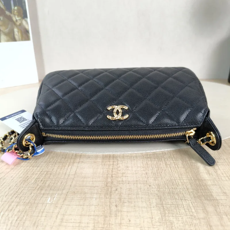 Chanel Crossbody Bag c Black Grained Calfskin One Size21 × 5.5 × 12 cm — detail view 8 of 11