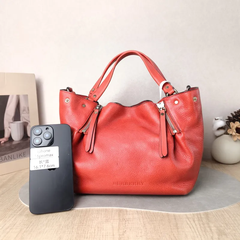 BURBERRY Top Handle Bag Tote Bag Red Calfskin 22 × 11 × 22 cm — cover view 2 of 5
