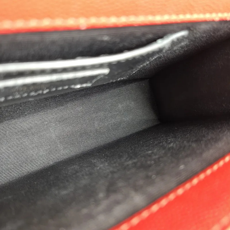 SAINT LAURENT Crossbody Bag KATE Red Calfskin Medium 24 × 5.5 × 14.5 cm Conditioned — detail view 7 of 10