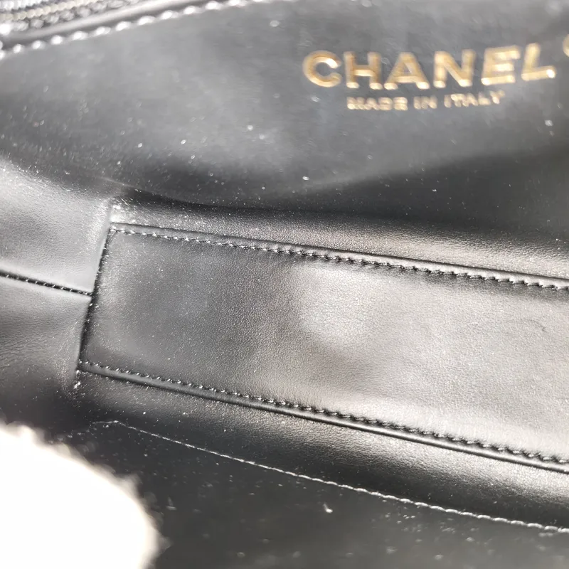 Chanel Shoulder Bag Kelly Black Waxed Leather Small 19 × 7 × 13 cm — detail view 6 of 12