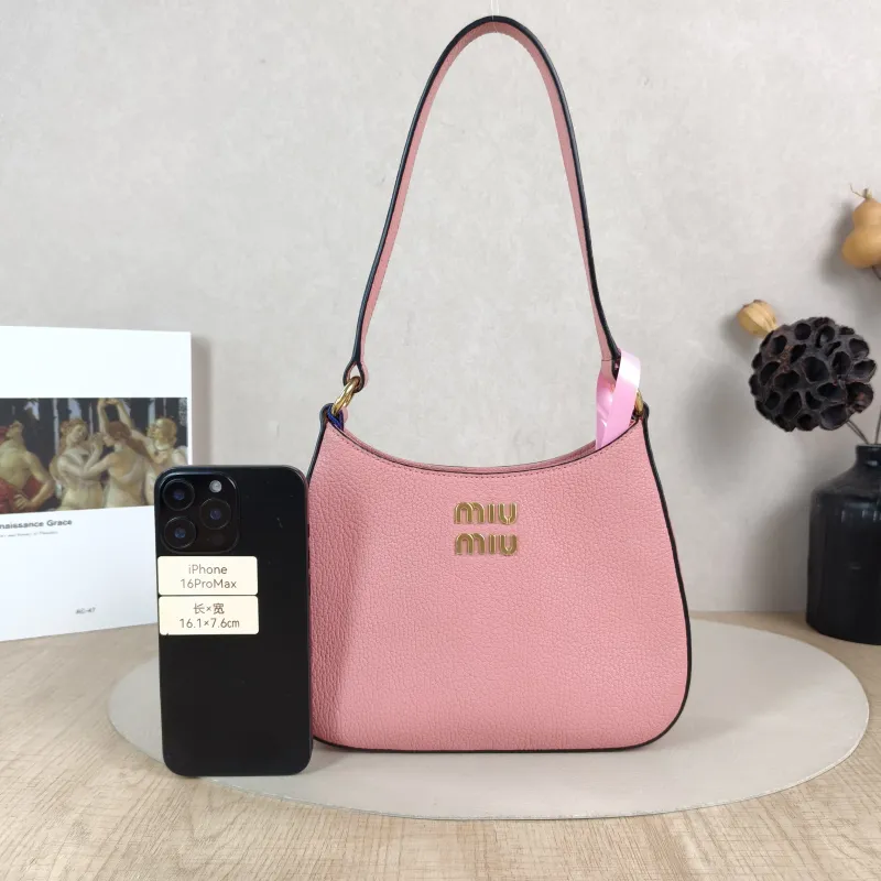 Miumiu Shoulder Bag Pink Calfskin One Size 22.5 × 5 × 18 cm — cover view 3 of 6