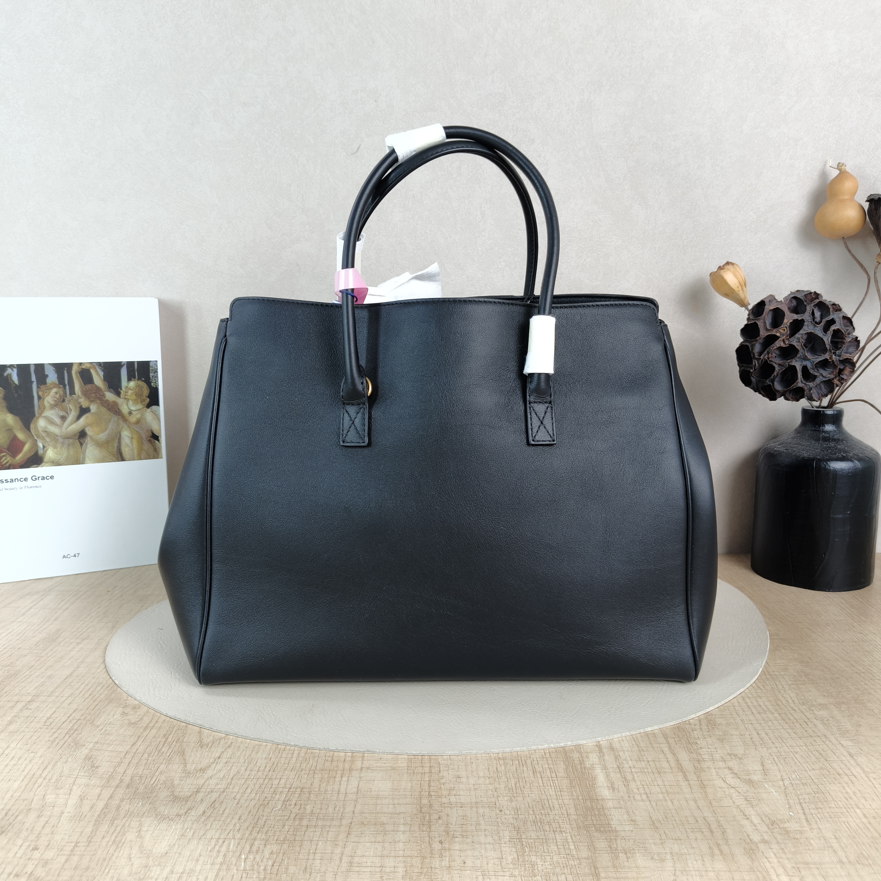 BALENCIAGA Top Handle Bag Hampton Carry All Tote Bag Black Calfskin Small32 × 16 × 25 cm — cover view 2 of 5