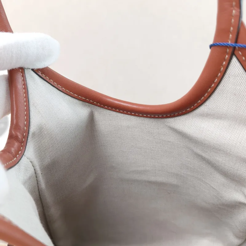 Miumiu Shoulder Bag IVY Tote Shopping Tote Caramel Calfskin Mini 20*24 — detail view 3 of 10