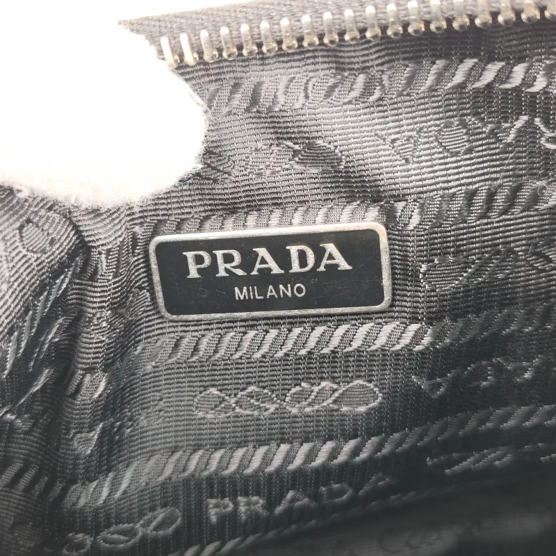 PRADA Shoulder Bag Re-Edition hobo — detail view 4 of 14