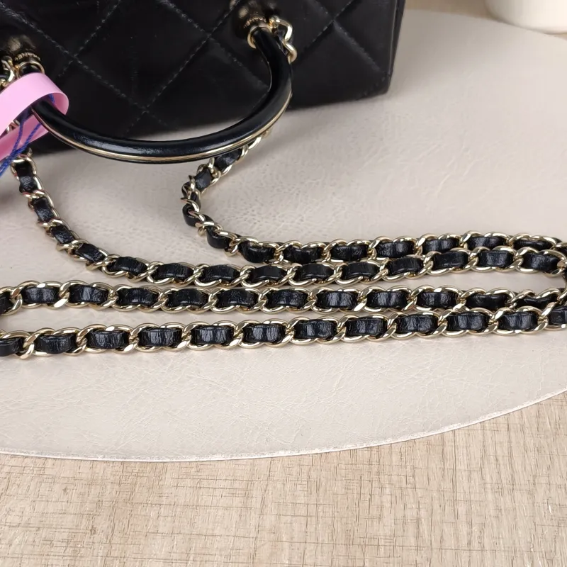 Chanel Crossbody Bag Box Bag Top Handle Crossbody Bag Black Calfskin 22 × 9 × 9.5 cm — detail view 3 of 14