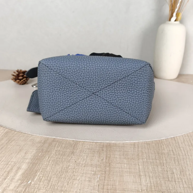 Louis Vuitton Shoulder Bag Hobo Cruiser Grey Calfskin Small 17 × 8.5 × 24 cm — cover view 3 of 5