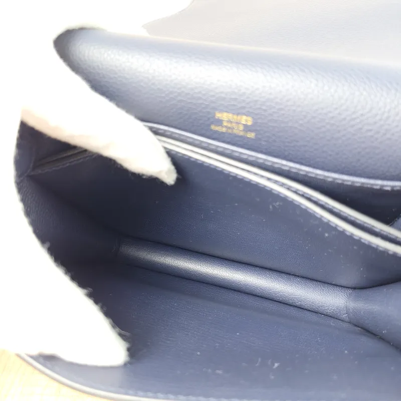 Hermès Crossbody Bag Roulis 19 Evercolor Calfskinmini18 × 6 × 15 cm — detail view 1 of 13