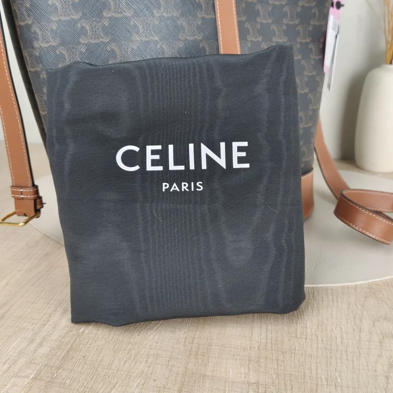 CELINE Crossbody Bag Triomphe Bucket Bag Monogram PVC Medium 24 × 18 × 27 cm — detail view 10 of 10