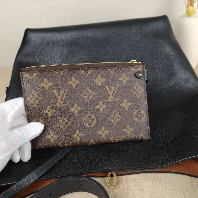 Louis Vuitton Shoulder Bag Low Key Hobo Shoulder Bag Black Calfskin Medium31 × 18 × 35 cm — detail view 3 of 11