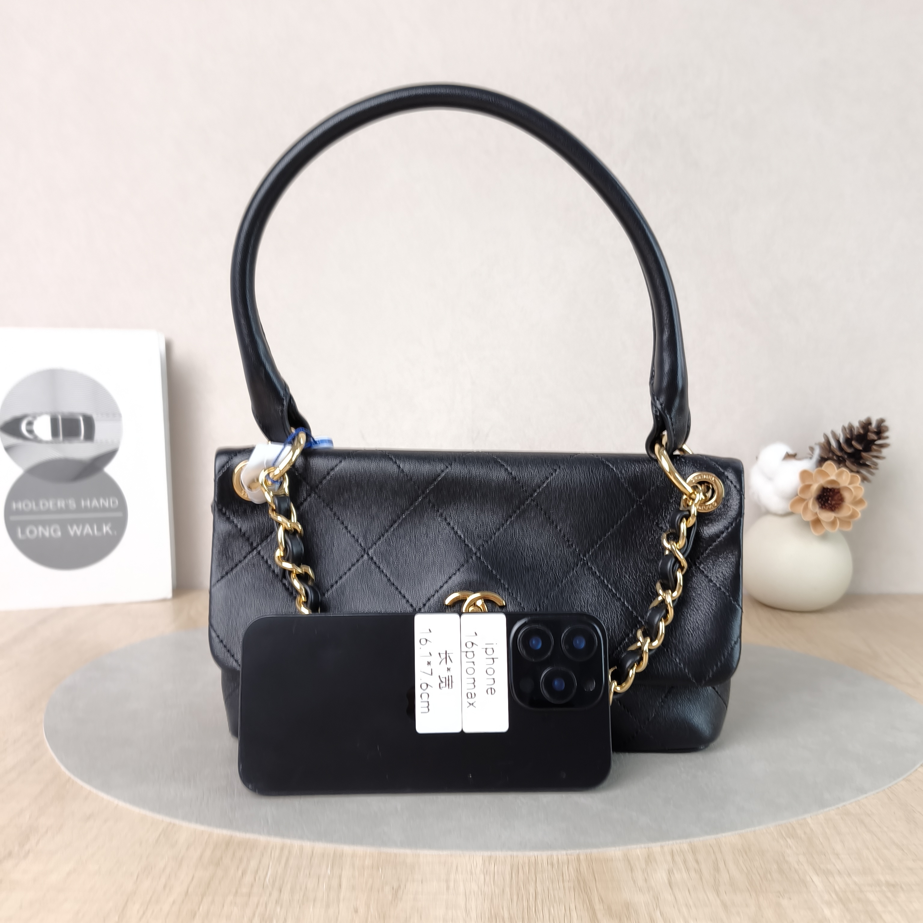 Chanel Shoulder Bag26p Shoulder Bag Black Lambskin One Size25 × 5 × 14.5 cm — cover view 6 of 6