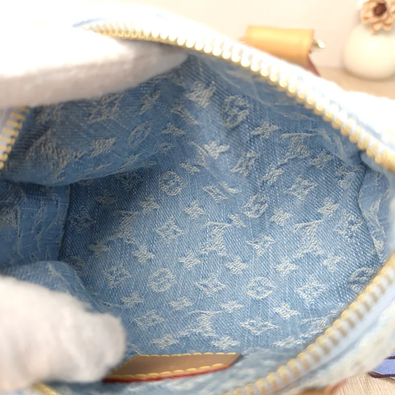 Louis Vuitton Crossbody Bag Speedy Nano Blue nano 16 × 7.5 × 10 cm — detail view 7 of 10