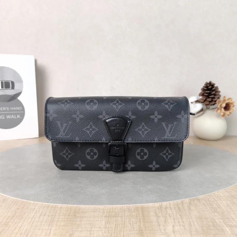 Louis Vuitton Crossbody Bag MONTSOURIS Messenger Bag Monogram PVC One Size22 × 6 × 12 cm