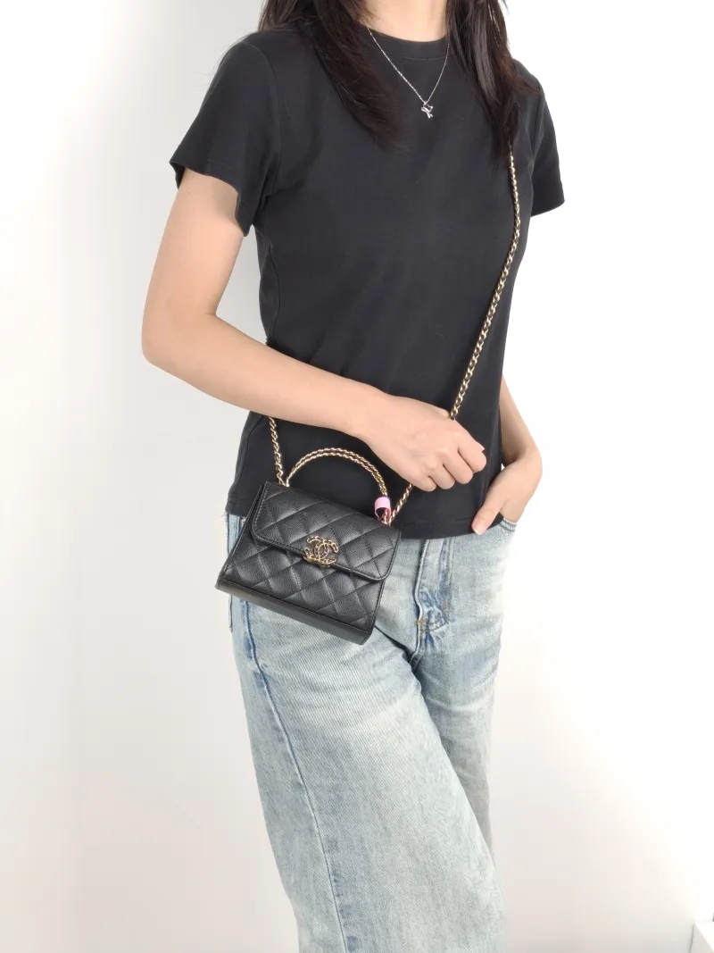Chanel Crossbody Bag kelly Black Grained Calfskinnano15 × 5 × 11 cm — on-model view 3 of 3