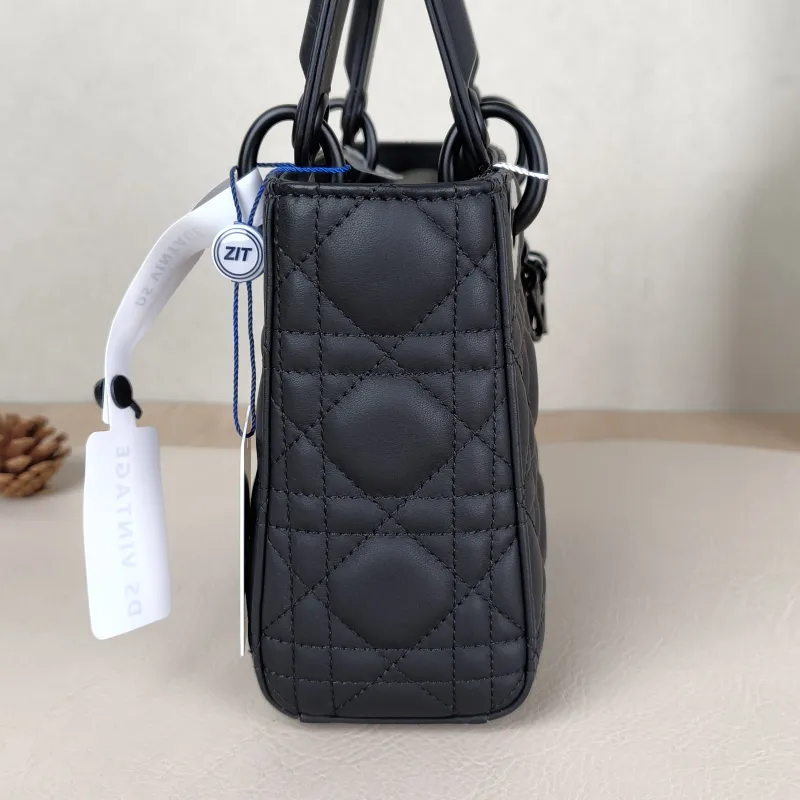 DIOR Crossbody Bag Lady Lady Dior Bag Black Lambskinmini17 × 7 × 15 cm — detail view 7 of 13