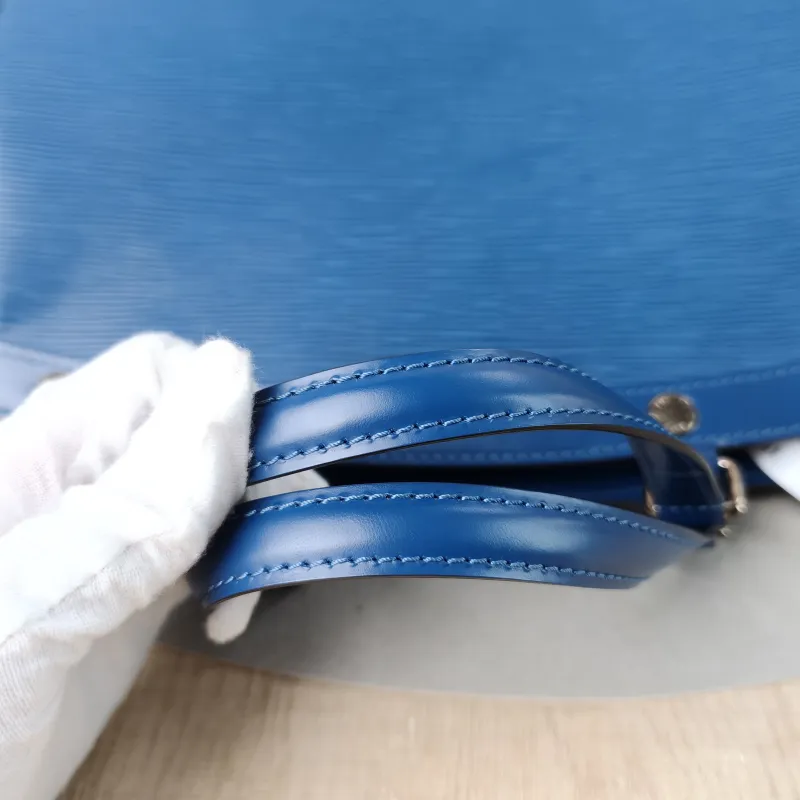 Louis Vuitton Top Handle Bag Brea Vintage Navy Epi Embossed Calfskin Medium34 × 14 × 25 cm — detail view 9 of 13