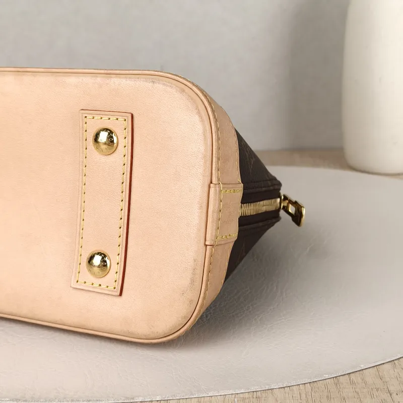 Louis Vuitton Crossbody Bag Alma BB Monogram PVCBB23.5 × 11.5 × 17.5 cm — detail view 14 of 14