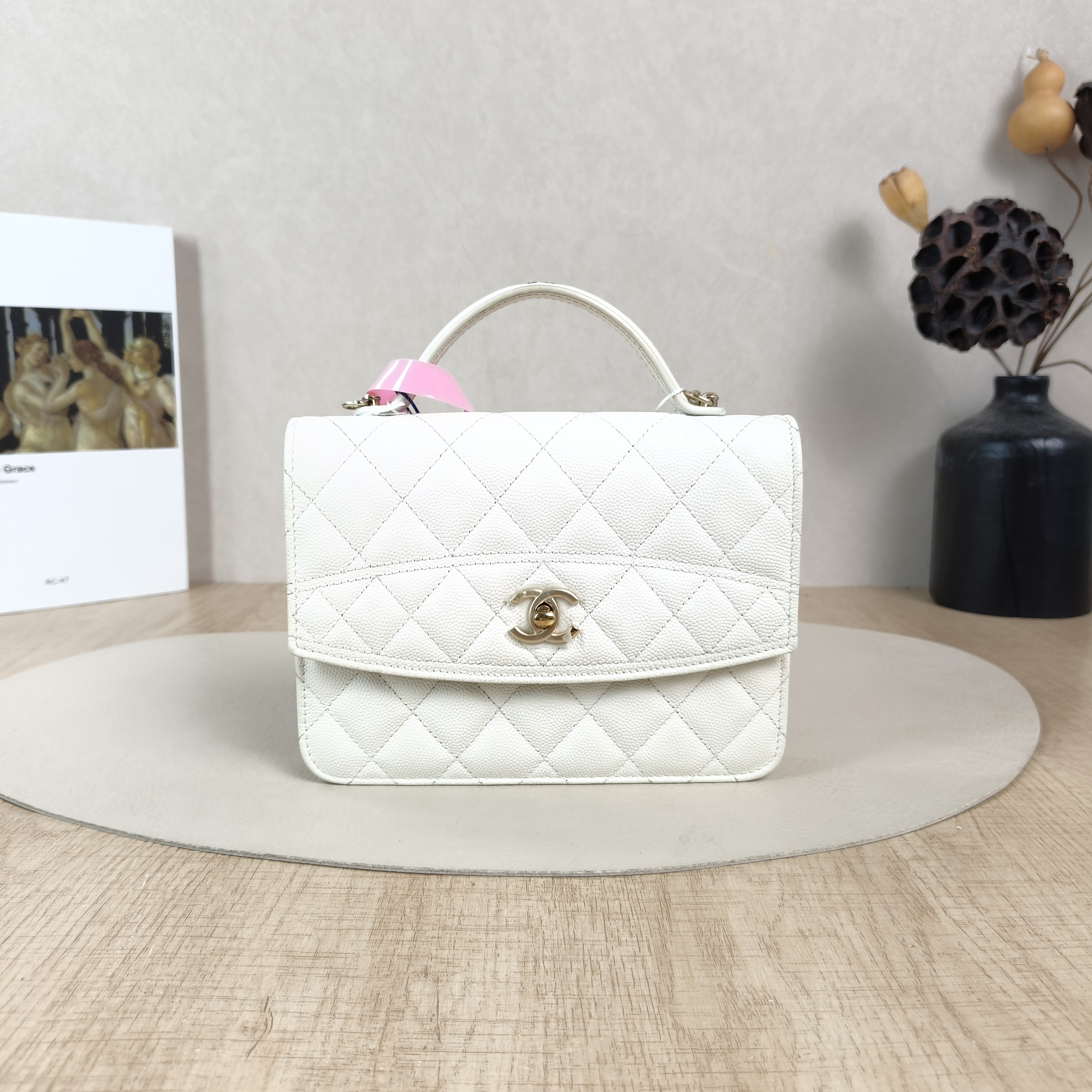 Chanel Backpack Backpack White Grained Calfskin One Size18.2 × 5 × 14 cm